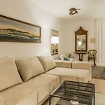 Luxury In The Old Palace Apartmán Sutivan