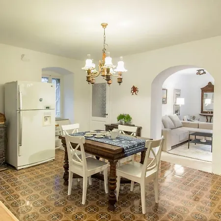 Luxury In The Old Palace